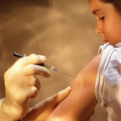 Falsa infermera vacuna a cent persones per venjança