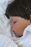 Dormir la siesta ofrece a los niños beneficios más allá del descanso